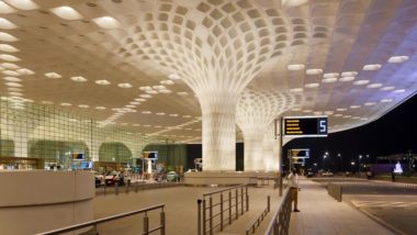 Mumbai Airport वर विना तिकीट प्रवासी पोहचला बोर्डिंग गेट पर्यंत; CISF ने घेतले ताब्यात